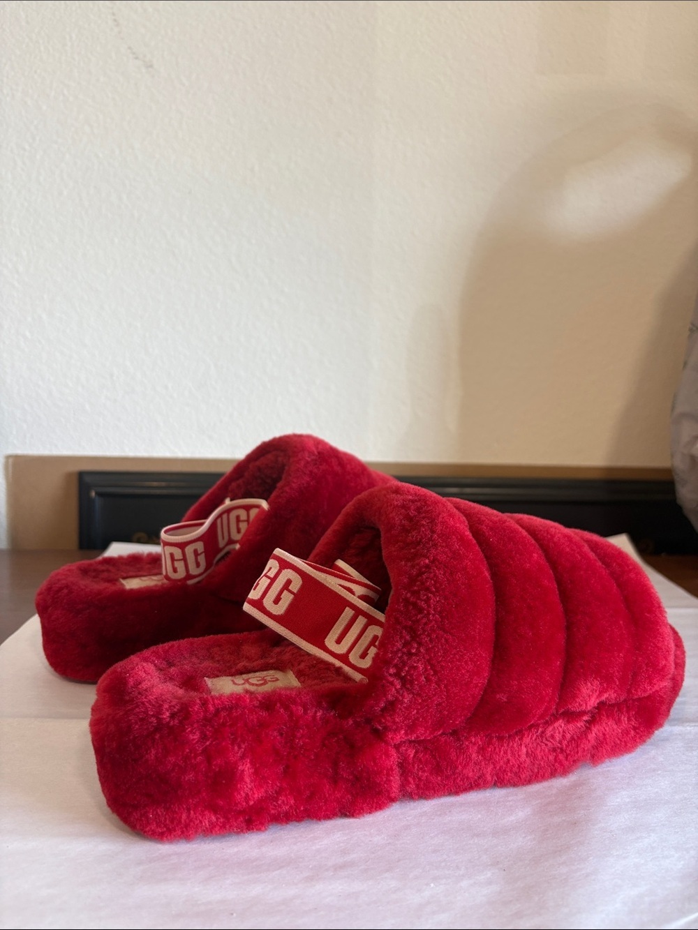 UGG Scarlet Plush Slides - Picture 3 of 5
